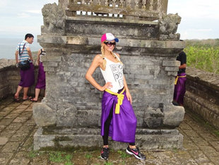 Paris Hilton di Bali